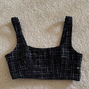 Forever 21 Black and White Tweed Print Crop Top